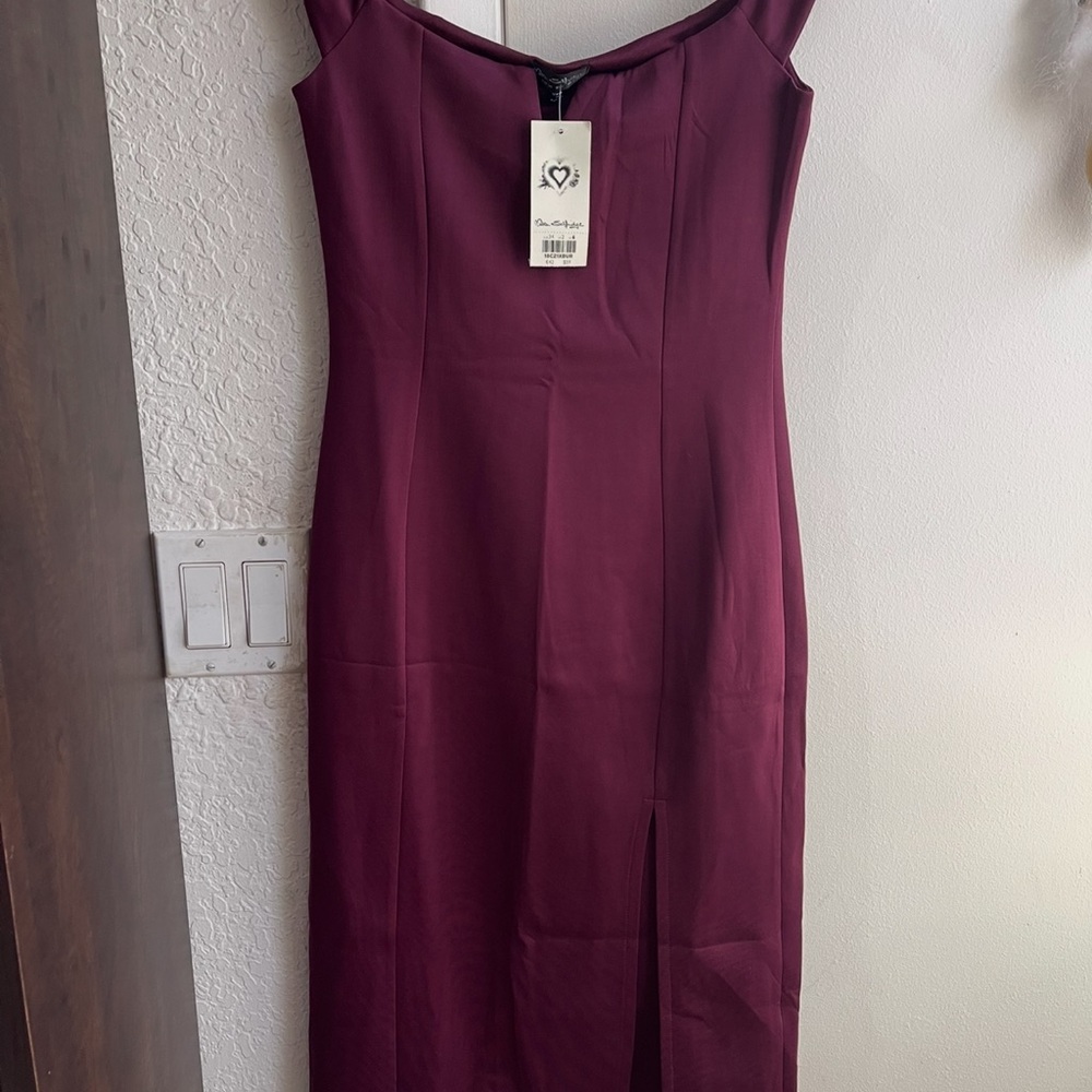 Elegant Burgundy Dress
